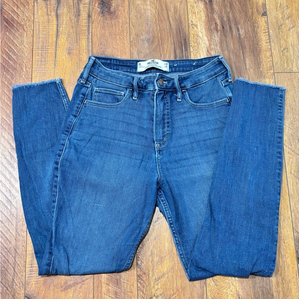 Hollister Curvy High Rise Super Skinny Jeans | W29 L26